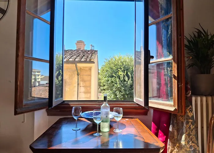 Cozy Attic At Historical Centre Of 5 Mins Smn And 7 Duomo Флоренция